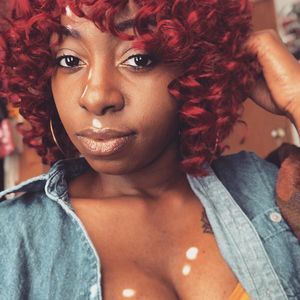 Meet your Posher, Denise